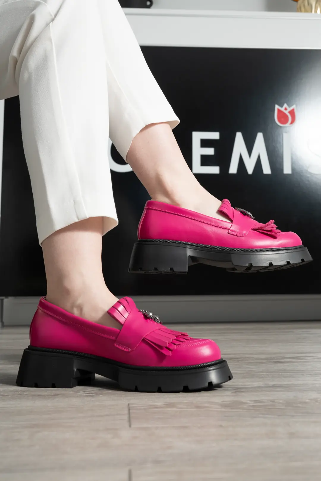 GTIN: 5942770000451, SKU: f-8.1-v1-40, GLEMIS