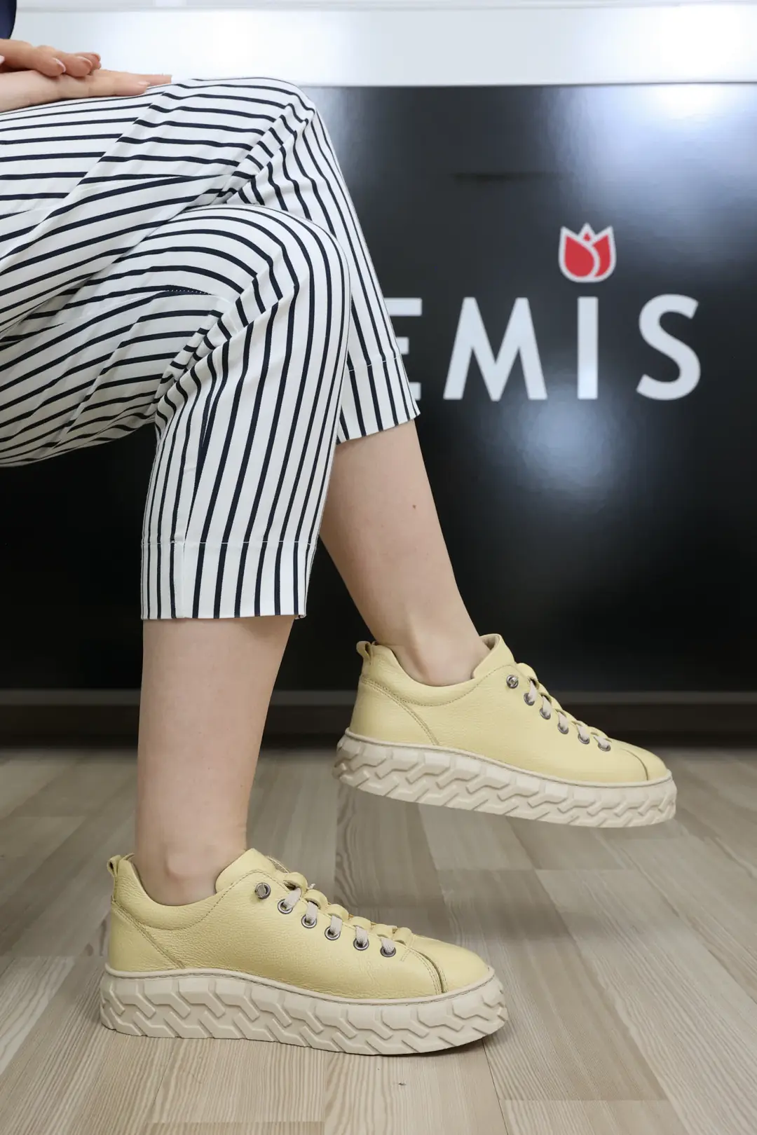 Pantofi casual dama, Glemis, piele naturala - Cod: f-4.29, Culoare: Galben, Talpa: Bej, Numar: 40