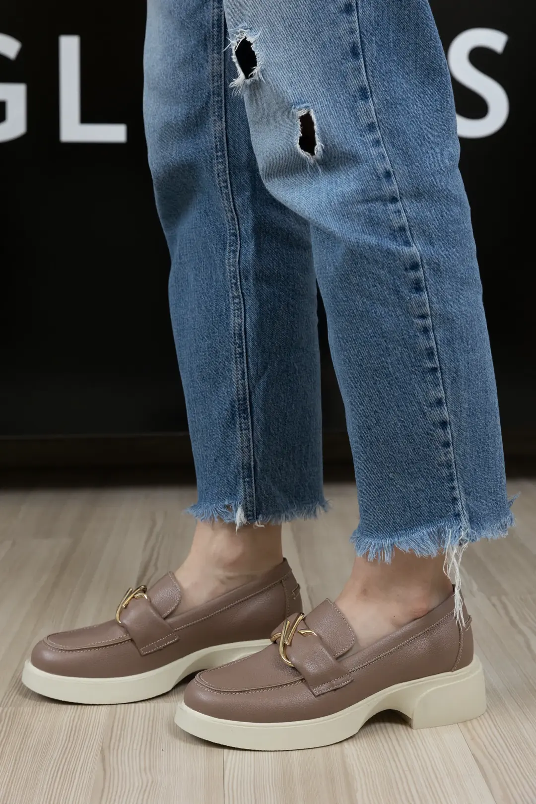 GTIN: 5942770022385, SKU: f-4.37-v8-40, GLEMIS