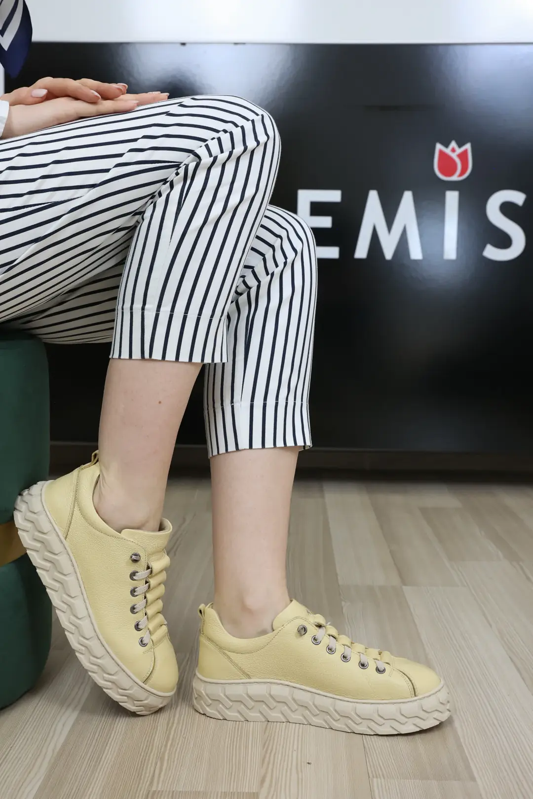 Pantofi casual dama, Glemis, piele naturala - Cod: f-4.29, Culoare: Galben, Talpa: Bej, Numar: 40