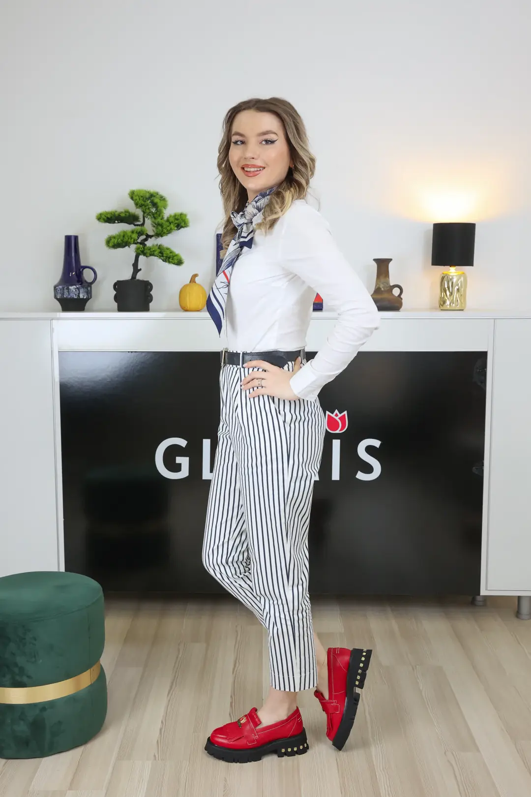 Mocasini dama, Glemis, piele naturala - Cod: f-4.60, Culoare: Rosu Bizon, Talpa: Negru, Numar: 40