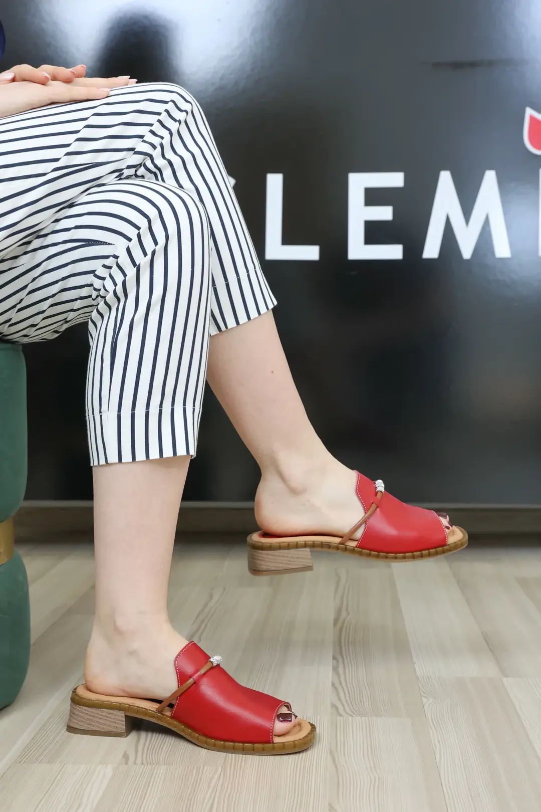 Sandale dama, Glemis, piele naturala - Cod: f-4.93, Culoare: Rosu, Talpa: Maro, Numar: 39