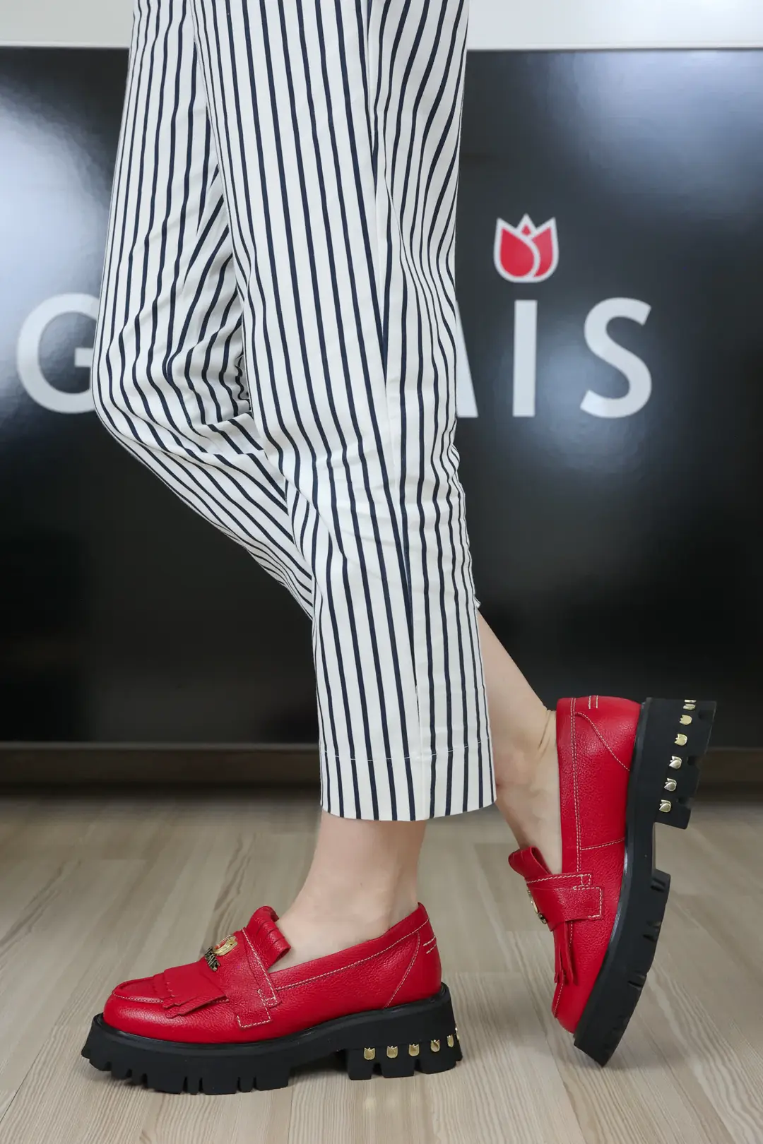 Mocasini dama, Glemis, piele naturala - Cod: f-4.60, Culoare: Rosu Bizon, Talpa: Negru, Numar: 40