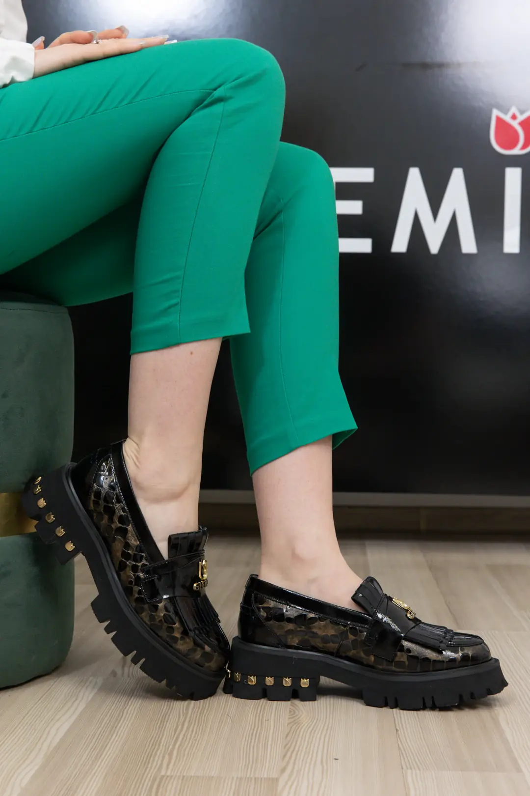 Mocasini dama, Glemis, piele naturala - Cod: f-4.60, Culoare: Bronz Box Lac, Talpa: Negru, Numar: 40