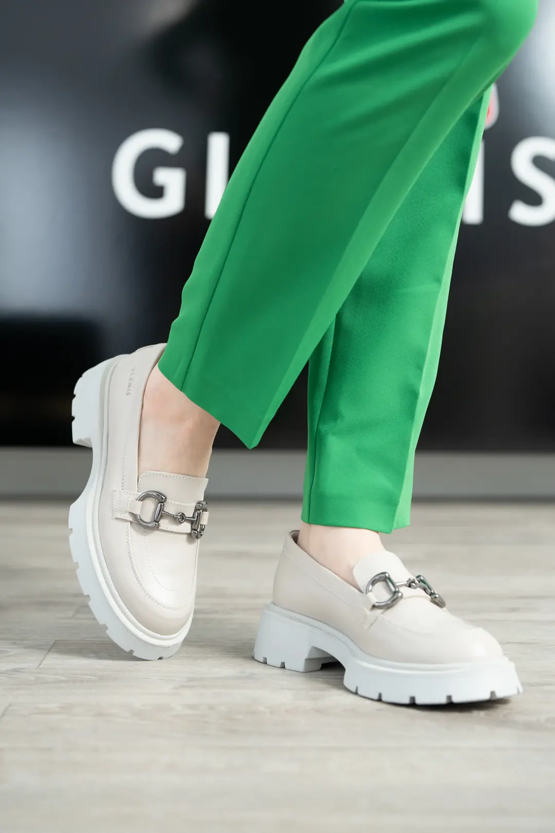 GTIN: 5942770000604, SKU: f-8.2-v1-40, GLEMIS