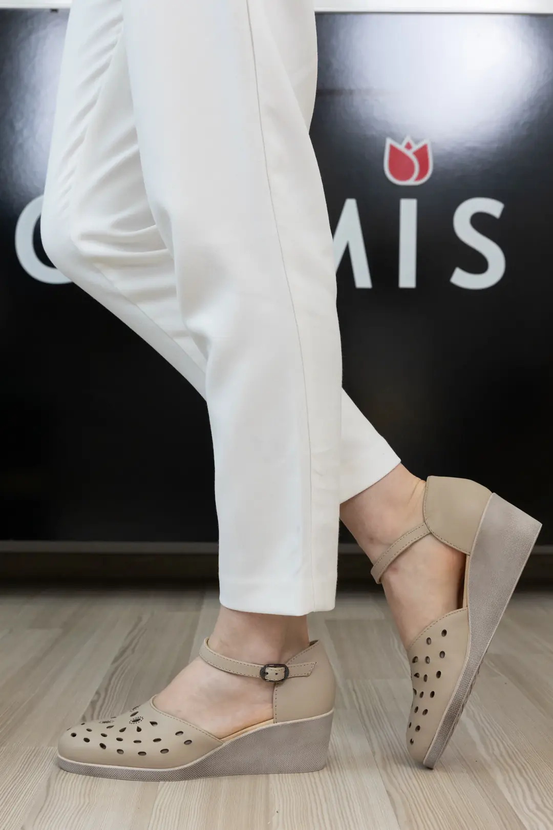 Sandale dama casual, Glemis, piele naturala - Model: f-3.29, Culoare: Bej Box, Talpa: Alb, Numar: 37