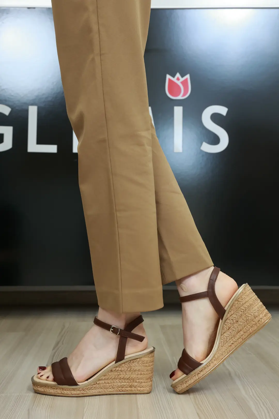 GTIN: 5942770032308, SKU: f-6.8-v1-38, GLEMIS