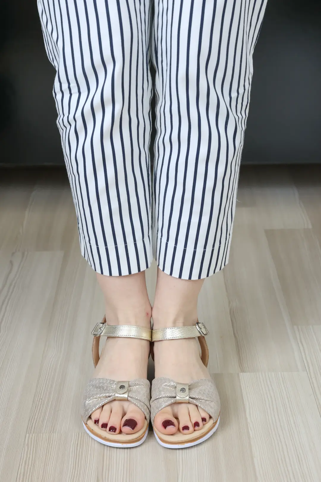 Sandale dama, Glemis, piele naturala - Cod: f-4.68, Culoare: Auriu, Talpa: Maro Deschis, Numar: 40