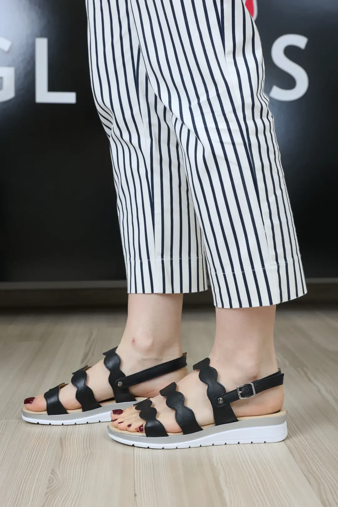 Sandale dama, Glemis, piele naturala - Cod: f-4.65, Culoare: Negru Box, Talpa: Gri, Numar: 40