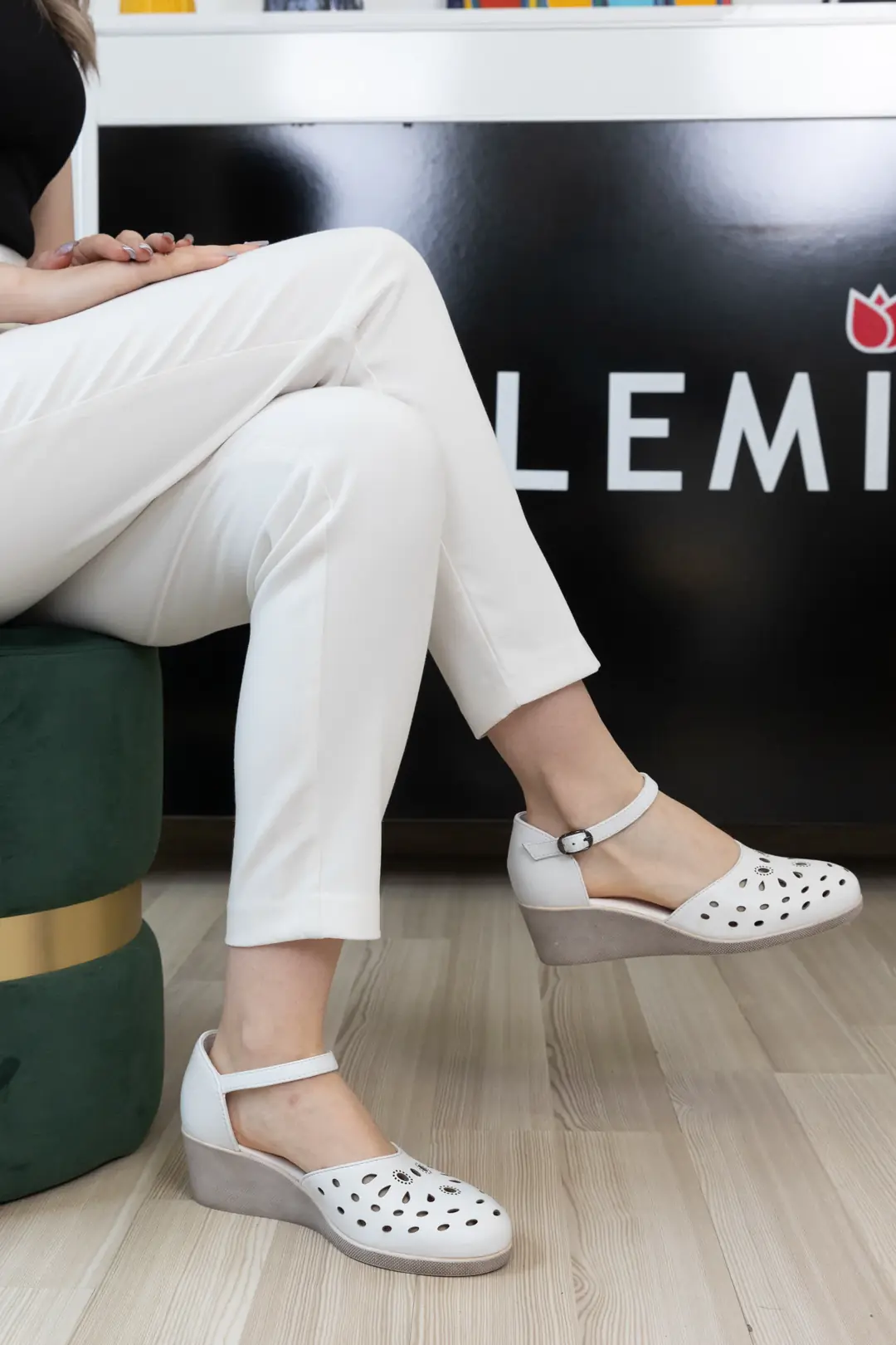 Sandale dama casual, Glemis, piele naturala - Model: f-3.29, Culoare: Alb Box, Talpa: Alb, Numar: 37
