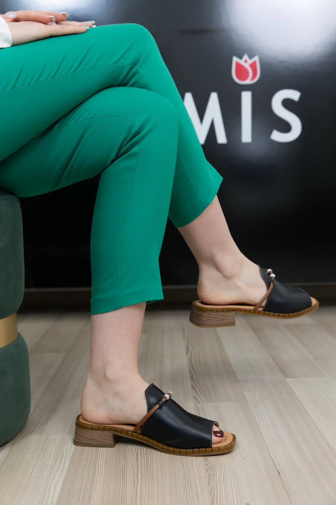 Sandale dama, Glemis, piele naturala - Cod: f-4.93, Culoare: Negru Box, Talpa: Maro, Numar: 40