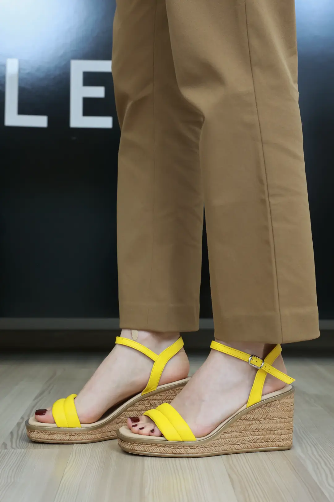 Sandale dama, Glemis, piele naturala - Cod: f-6.8, Culoare: Galben, Numar: 38