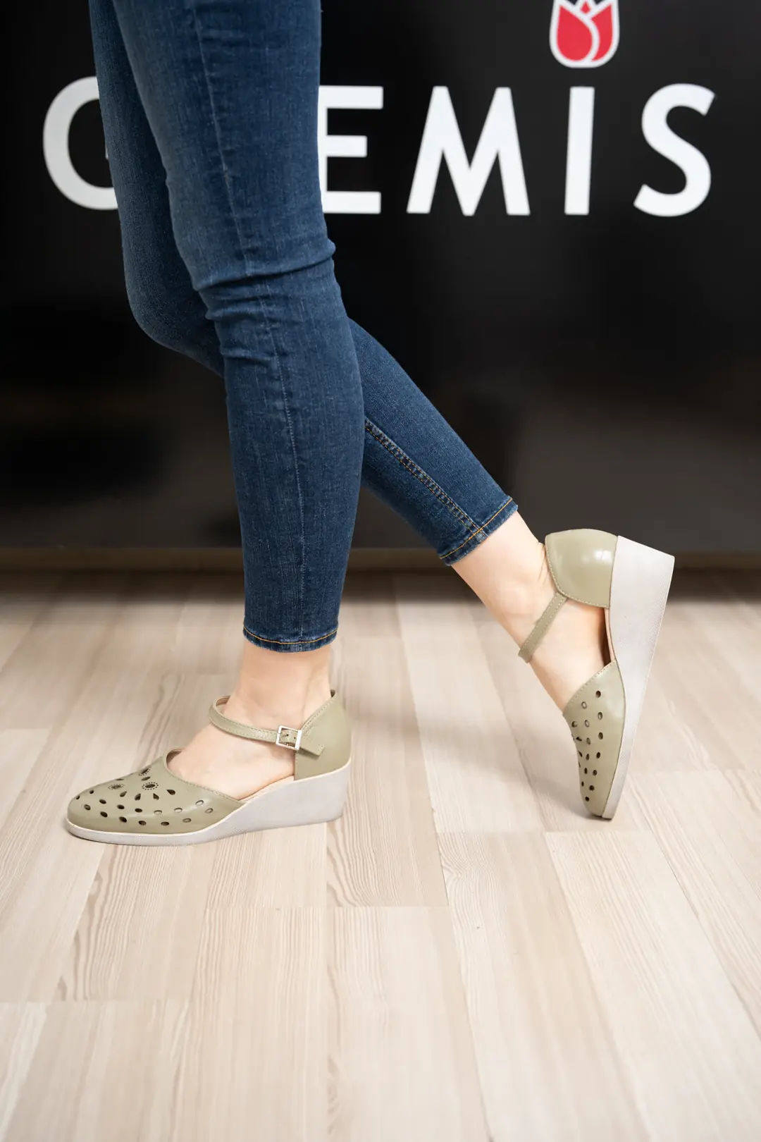 GTIN: 5942770042567, SKU: f-3.29-v1-36, GLEMIS