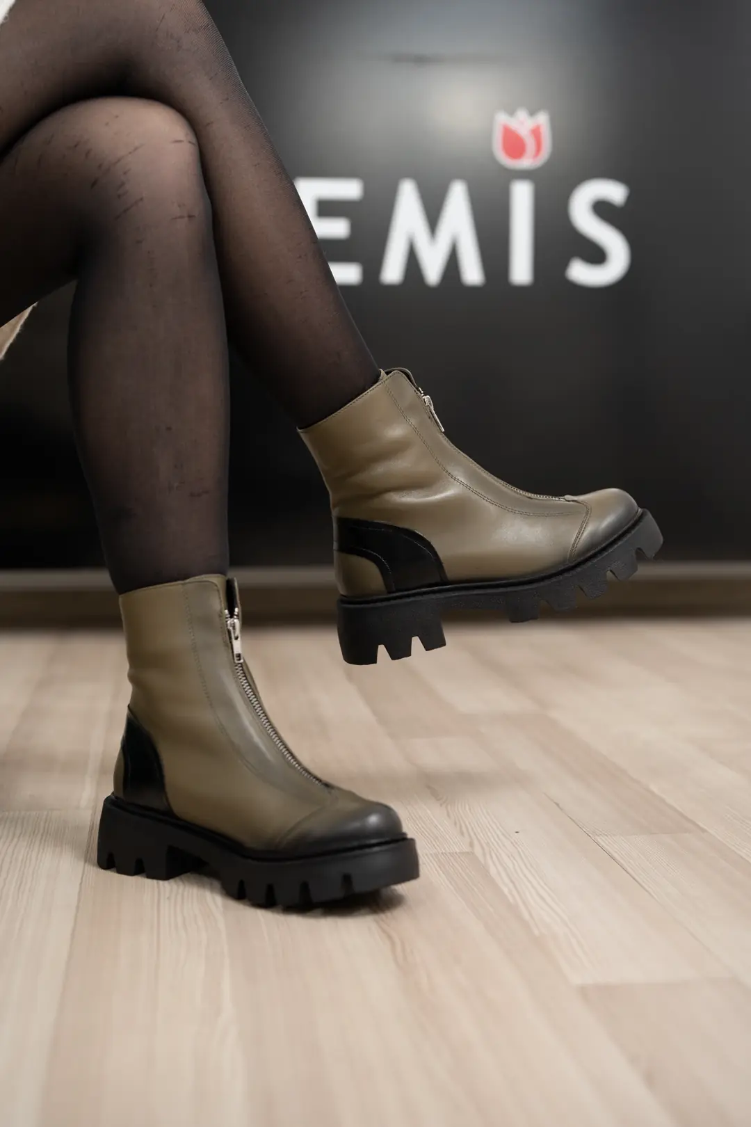 GTIN: 5942770013901, SKU: f-5.11-v2-38, GLEMIS